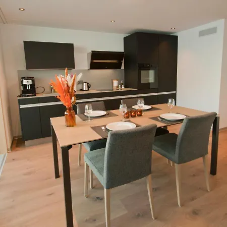 Alpine Colosseo Apart Otel *