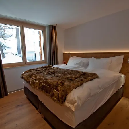 Alpine Colosseo Apartahotel Zermatt