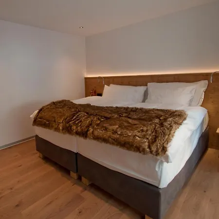 Alpine Colosseo Apartmanhotel Zermatt