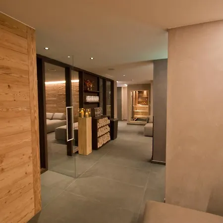 Alpine Colosseo Lejlighedshotel